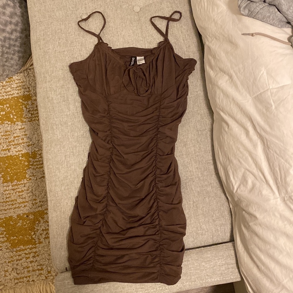 Brown ruched midi dress